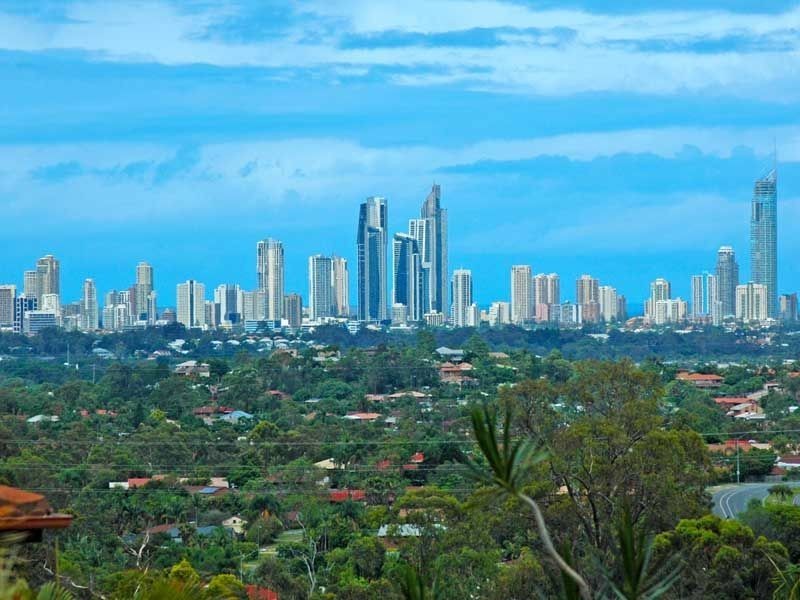 21 Piccadilly Place, Highland Park QLD 4211
