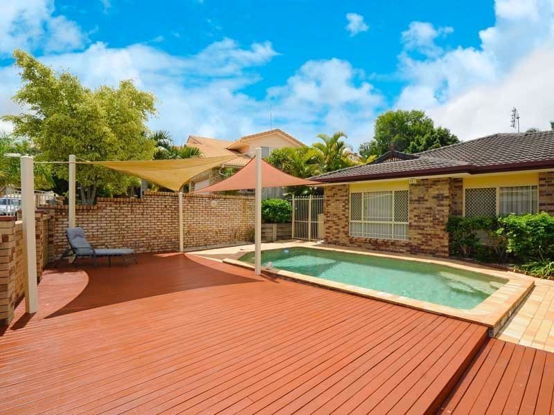 21 Piccadilly Place, Highland Park QLD 4211