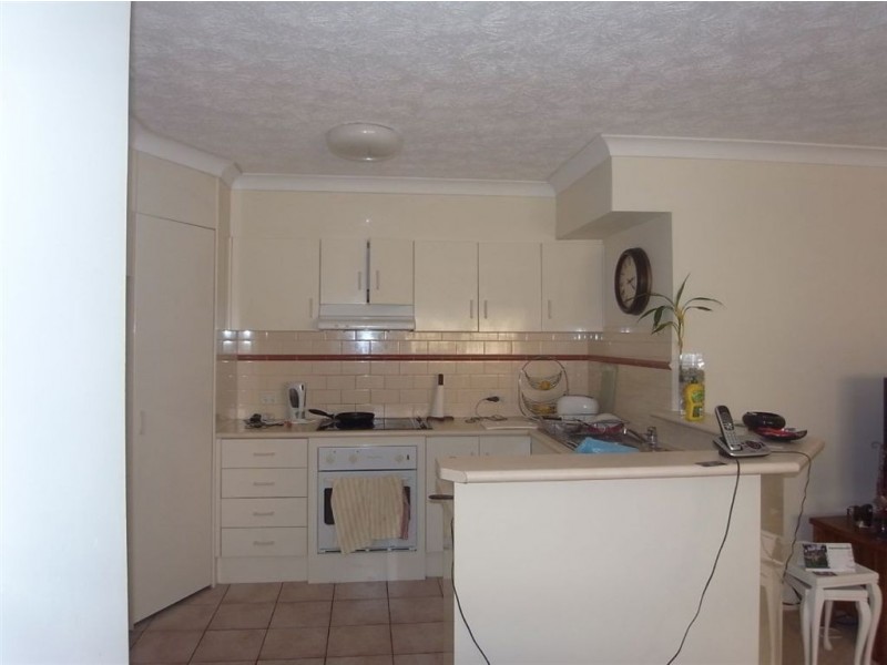 51 Pohlman Street, Southport QLD 4215