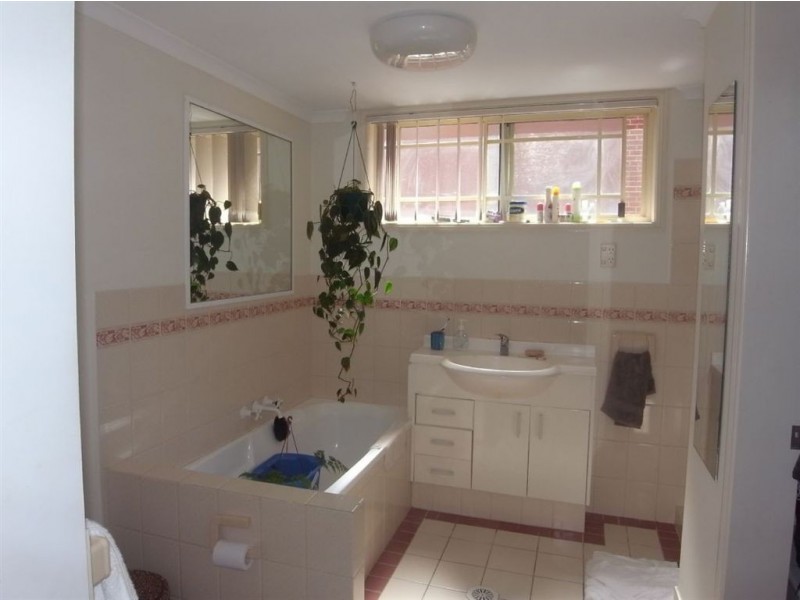 51 Pohlman Street, Southport QLD 4215