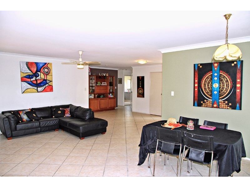 67 Dunkeith Avenue, Benowa QLD 4217