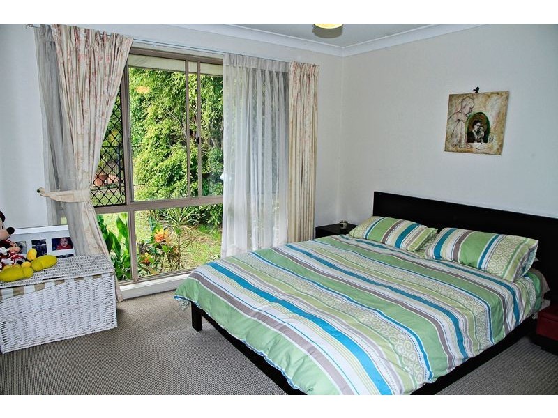 67 Dunkeith Avenue, Benowa QLD 4217