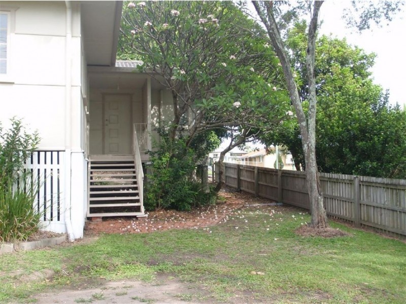 46 Deakin Avenue, Southport QLD 4215