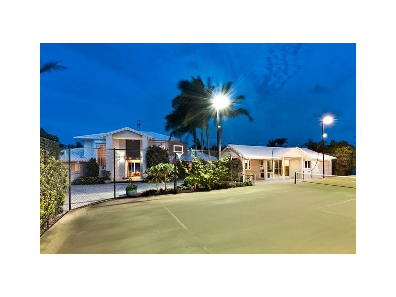 21-23 Winch Court, Mermaid Waters QLD 4218