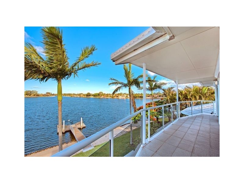 21-23 Winch Court, Mermaid Waters QLD 4218