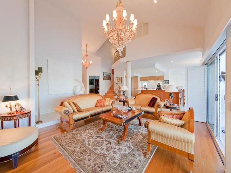 81 TE Peters Drive, Broadbeach Waters QLD 4218