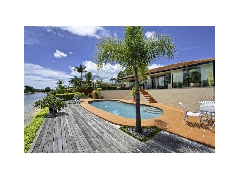 5 Cypress Drive West, Broadbeach Waters QLD 4218