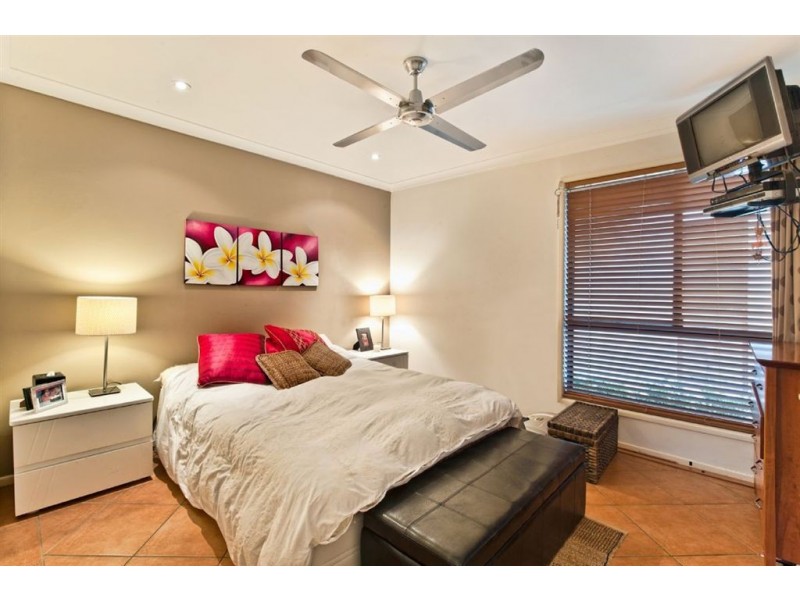 5 Cypress Drive West, Broadbeach Waters QLD 4218