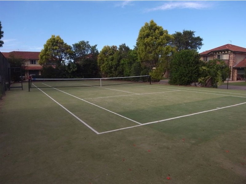 27/23 Tristan Place, Benowa QLD 4217