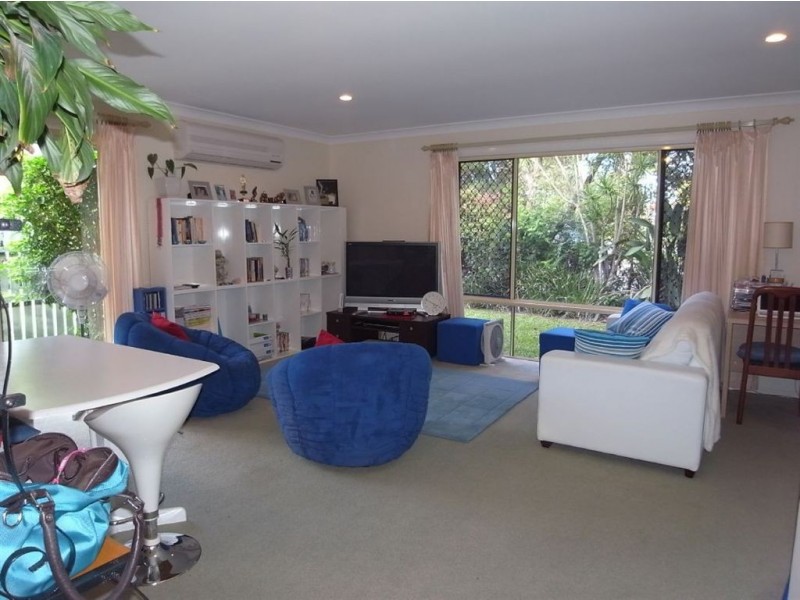 27/23 Tristan Place, Benowa QLD 4217