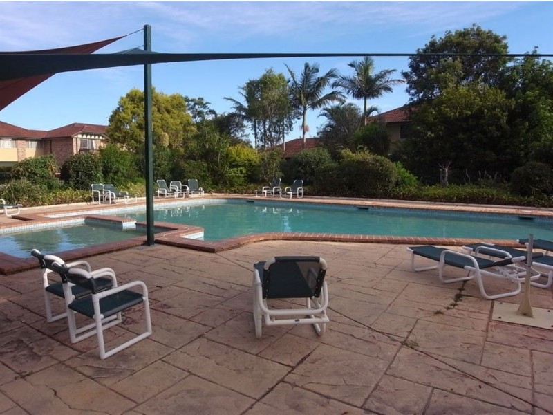 27/23 Tristan Place, Benowa QLD 4217