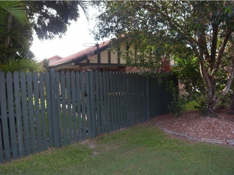 27/23 Tristan Place, Benowa QLD 4217