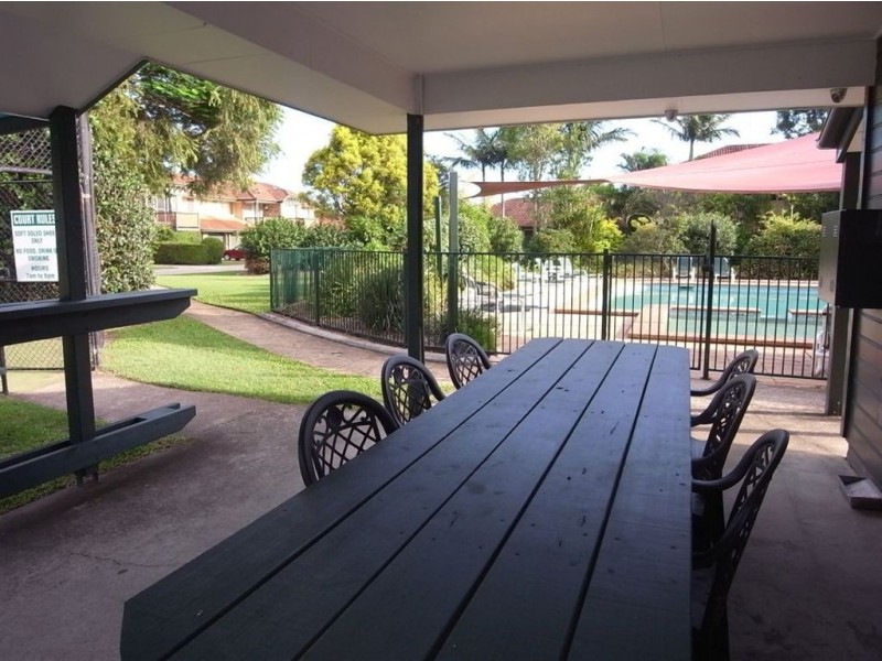 27/23 Tristan Place, Benowa QLD 4217