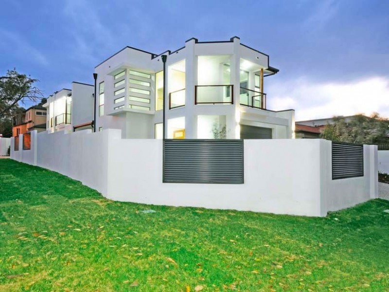 1/6 Sandown Avenue, Benowa QLD 4217