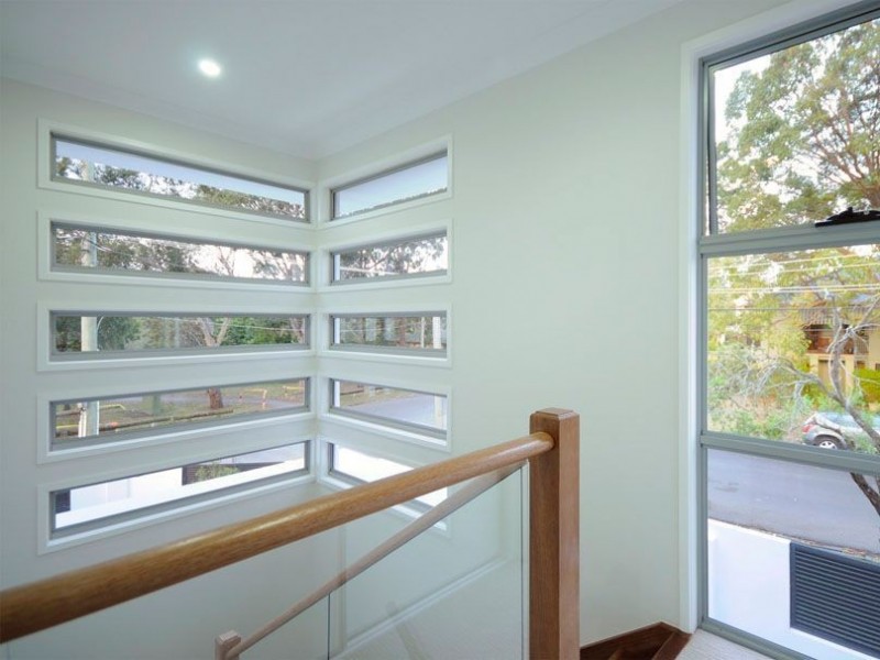 1/6 Sandown Avenue, Benowa QLD 4217