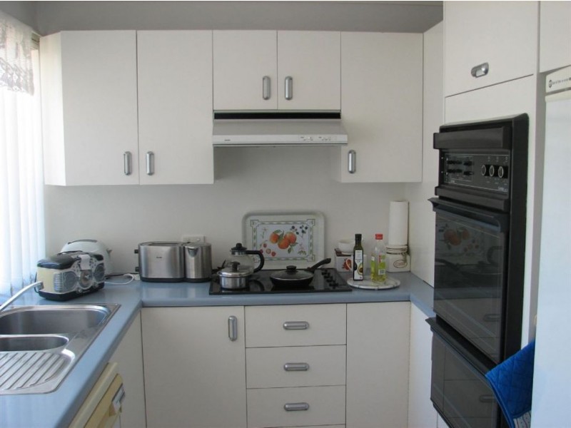 2/22 Vespa Crescent, Surfers Paradise QLD 4217