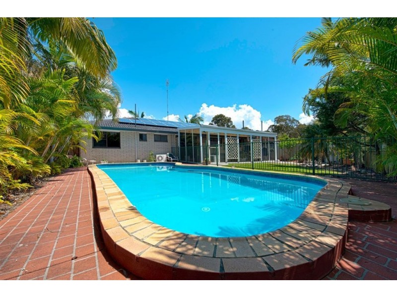 3 Evelyn Court, Benowa QLD 4217