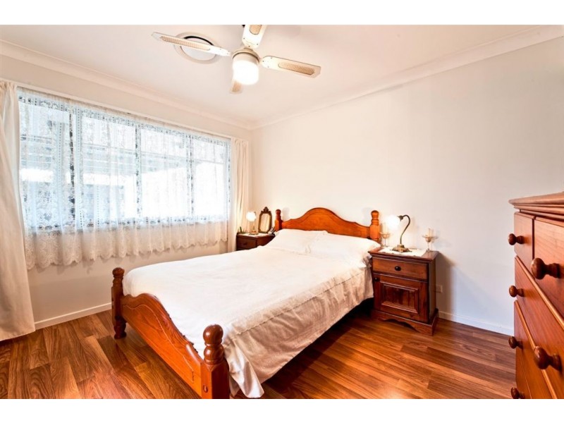 3 Evelyn Court, Benowa QLD 4217