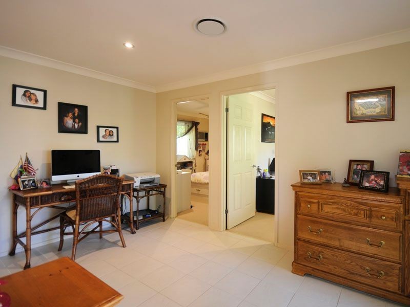 4 Forster Avenue, Sorrento QLD 4217
