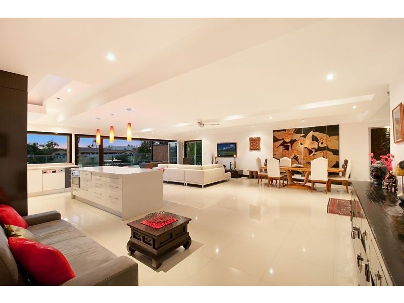78 Sovereign Drive, Mermaid Waters QLD 4218