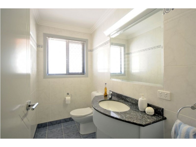 Benowa Waters QLD 4217