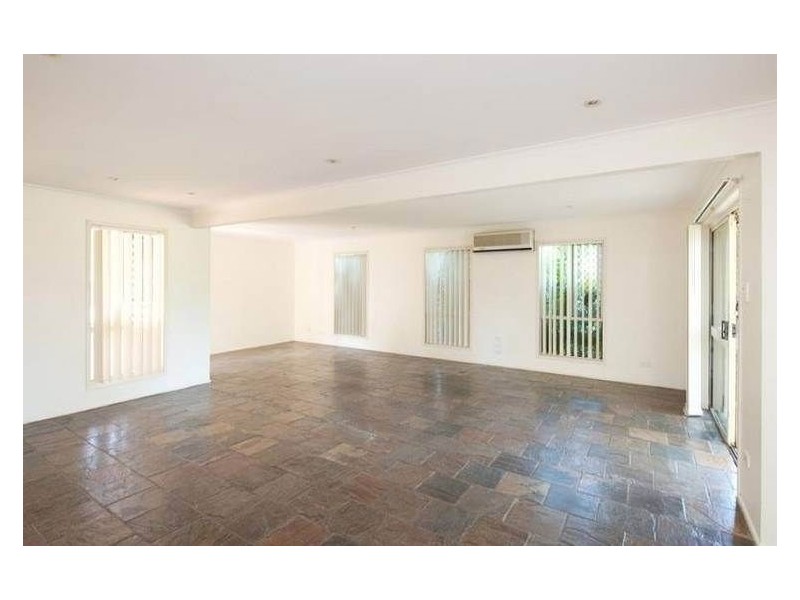 22 Freda Street, Ashmore QLD 4214