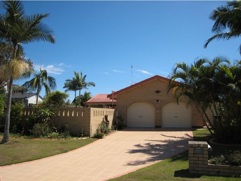 18 Cocos Crescent, Broadbeach Waters QLD 4218