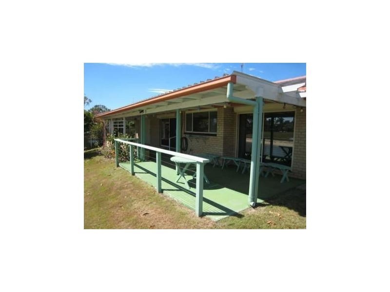 18 Cocos Crescent, Broadbeach Waters QLD 4218