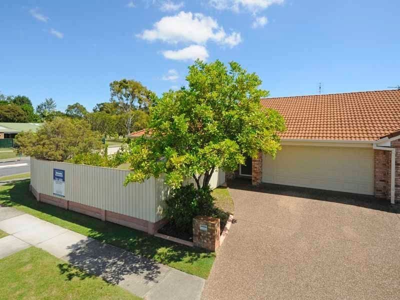 1/157 Whiting Street, Labrador QLD 4215