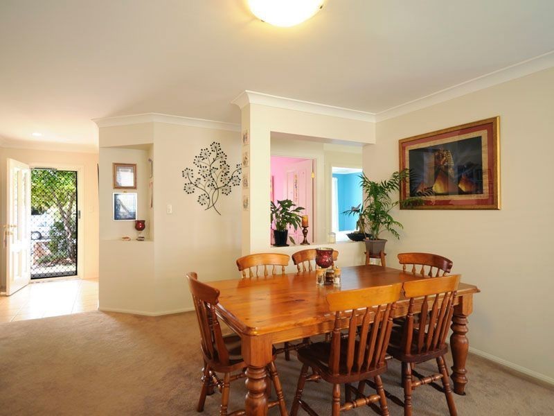 1/157 Whiting Street, Labrador QLD 4215