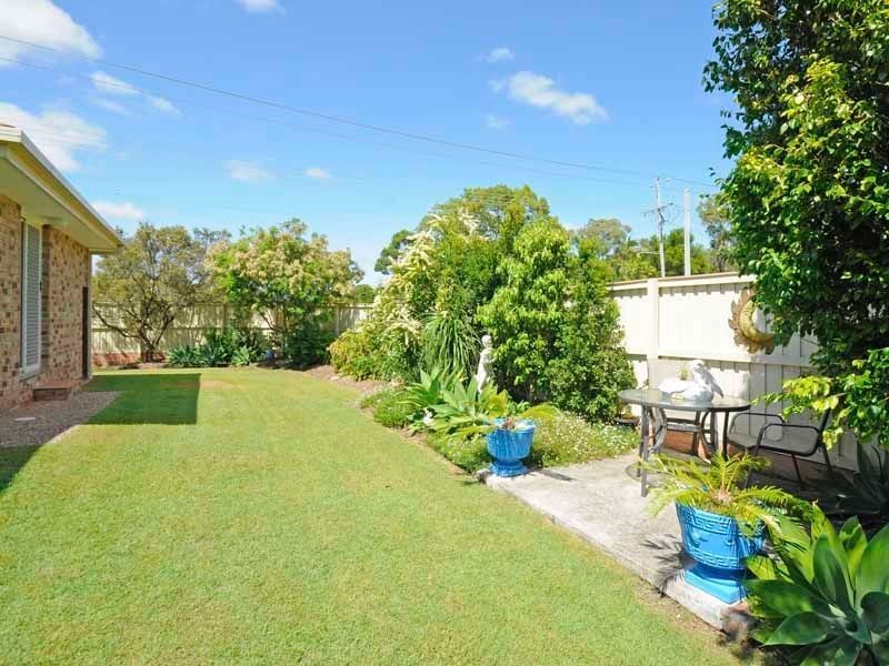 1/157 Whiting Street, Labrador QLD 4215
