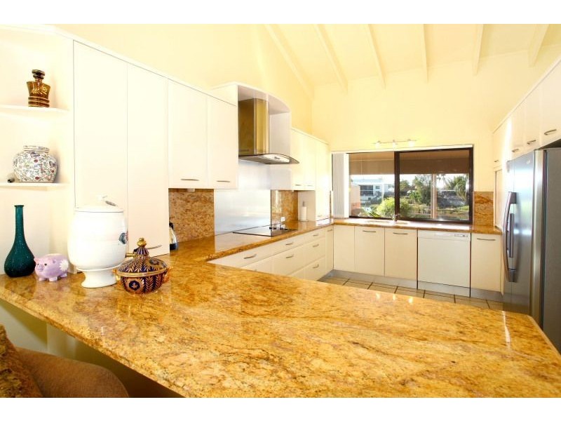 137 Witt Ave, Carrara QLD 4211