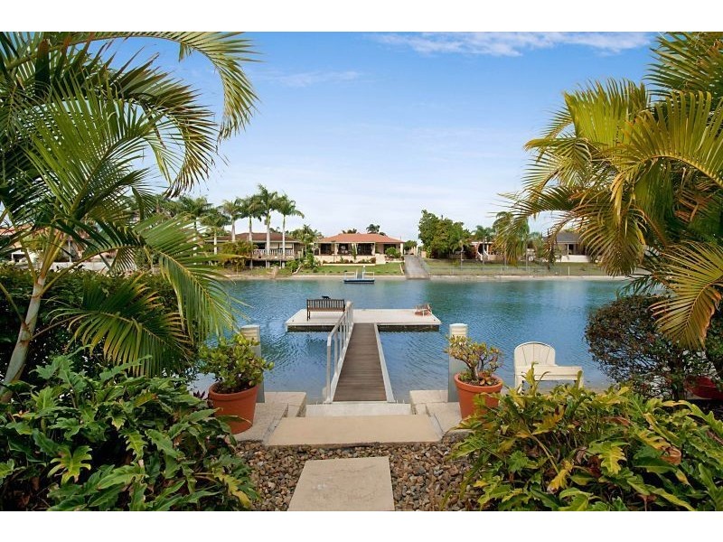 9 Argyle Crescent, Sorrento QLD 4217