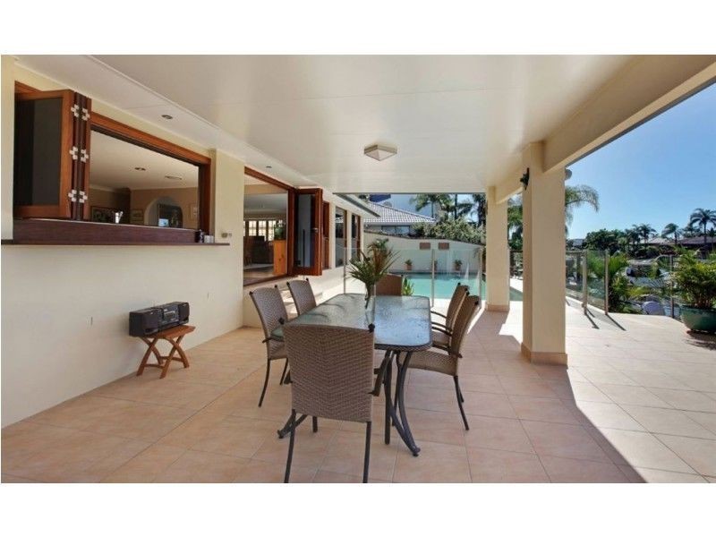 9 Argyle Crescent, Sorrento QLD 4217