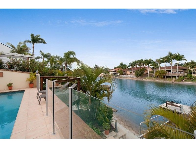 9 Argyle Crescent, Sorrento QLD 4217