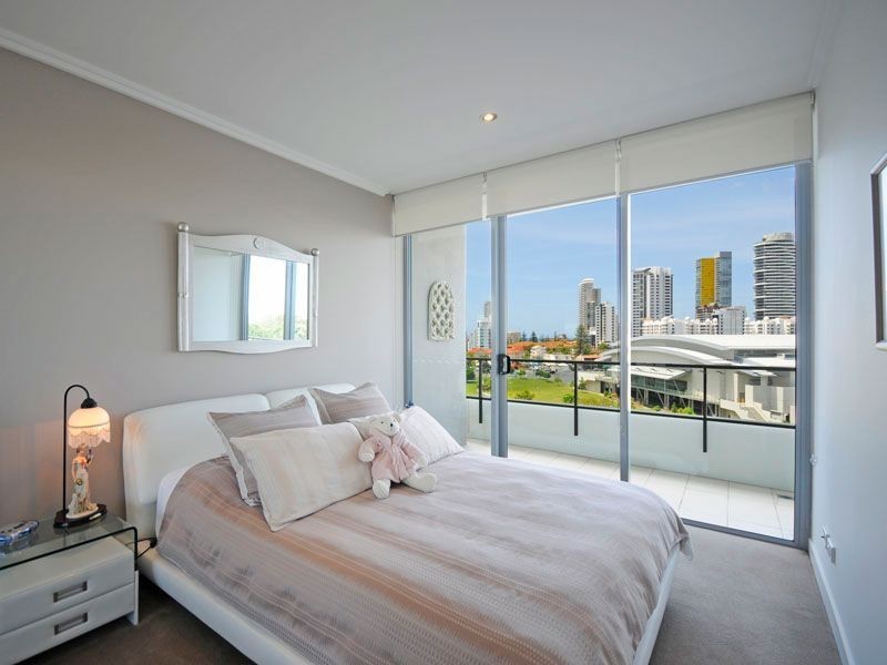 1610/33 T E Peters Drive, Broadbeach QLD 4218