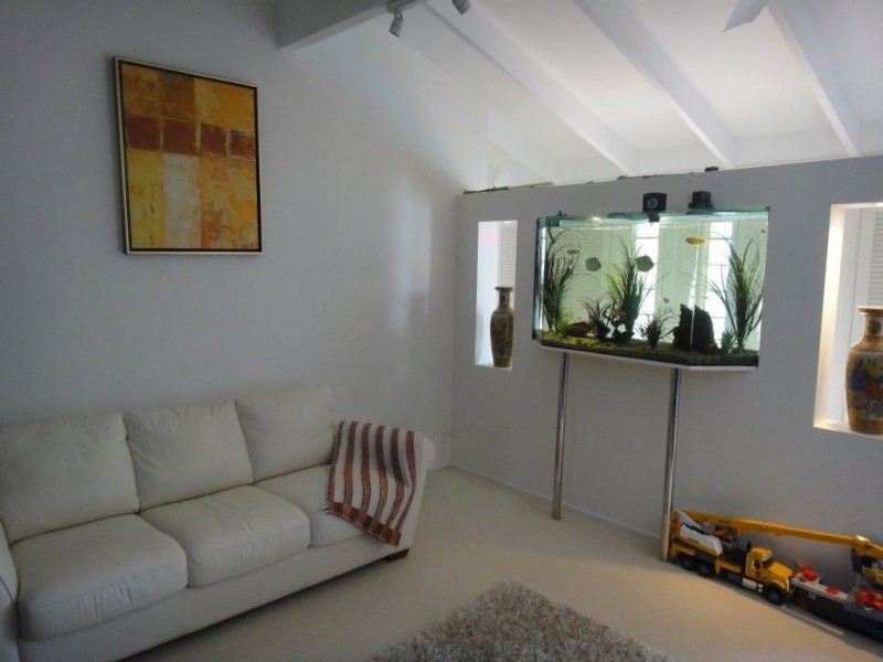 76 Salerno Street, Isle Of Capri QLD 4217