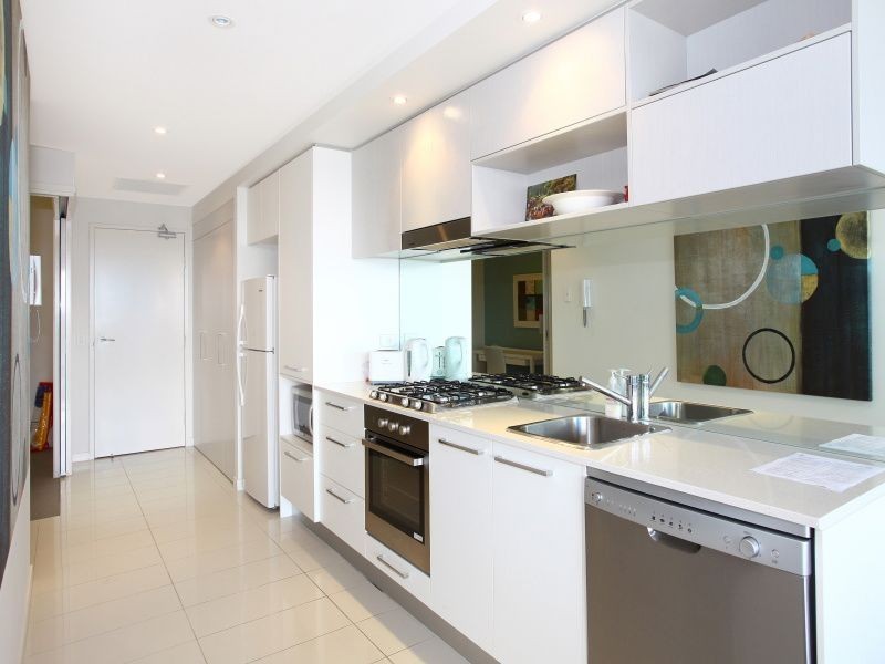 706/430 Marine Parade, Biggera Waters QLD 4216