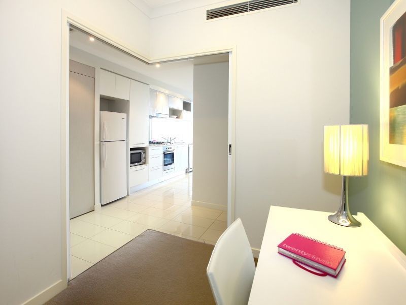 706/430 Marine Parade, Biggera Waters QLD 4216