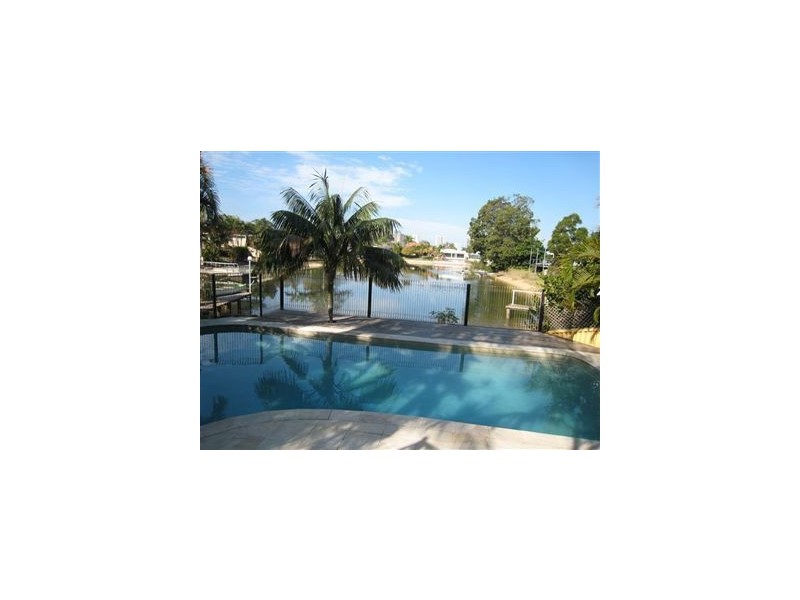 140 Rio Vista Boulevard, Broadbeach Waters QLD 4218