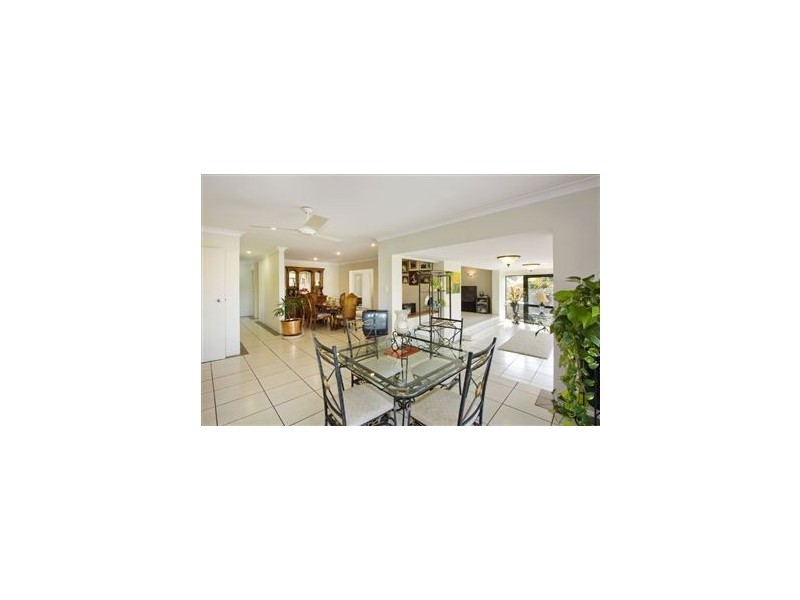 140 Rio Vista Boulevard, Broadbeach Waters QLD 4218