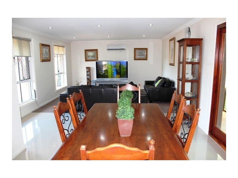 38 Lochinvar Court, Ashmore QLD 4214