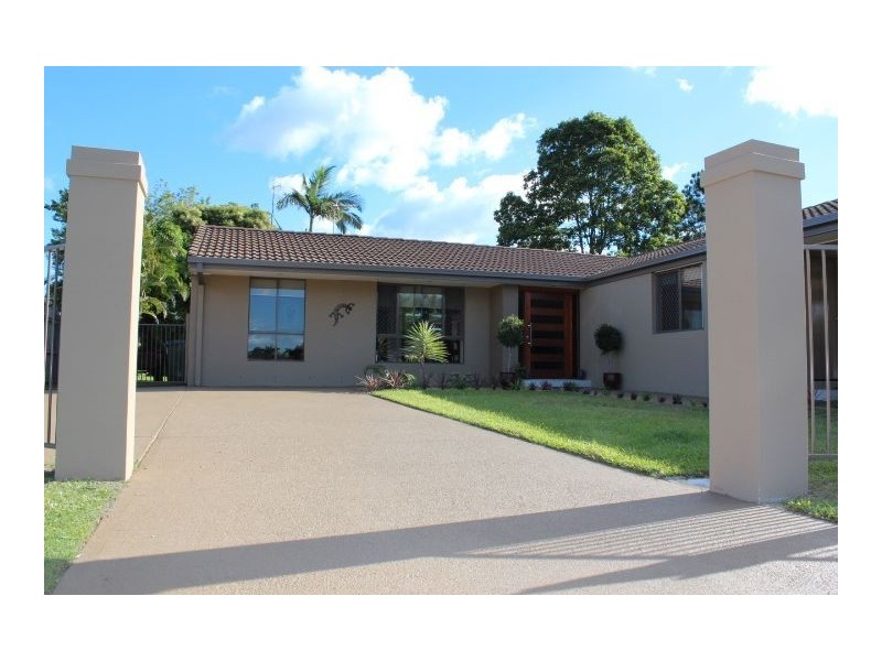 38 Lochinvar Court, Ashmore QLD 4214