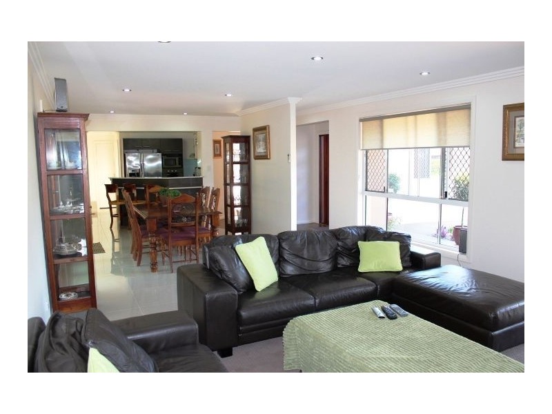 38 Lochinvar Court, Ashmore QLD 4214