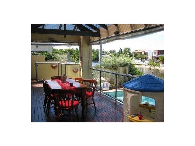 3 Wallaby Place, Sorrento QLD 4217