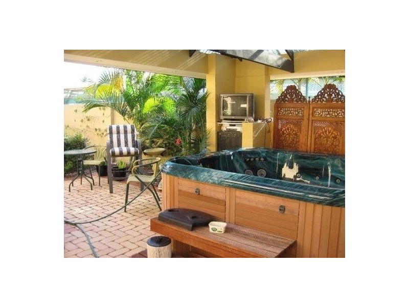 3 Wallaby Place, Sorrento QLD 4217