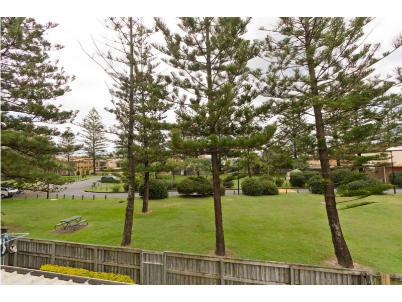 4/19 Montana Road, Mermaid Beach QLD 4218