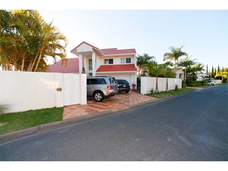 35/40 Cotlew Street East, Southport QLD 4215