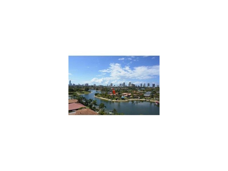 14 Cocos Crescent, Broadbeach Waters QLD 4218