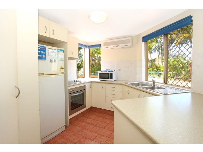 2/40 Burra Street, Surfers Paradise QLD 4217